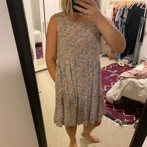 Floral dress - Picture 1 of 3